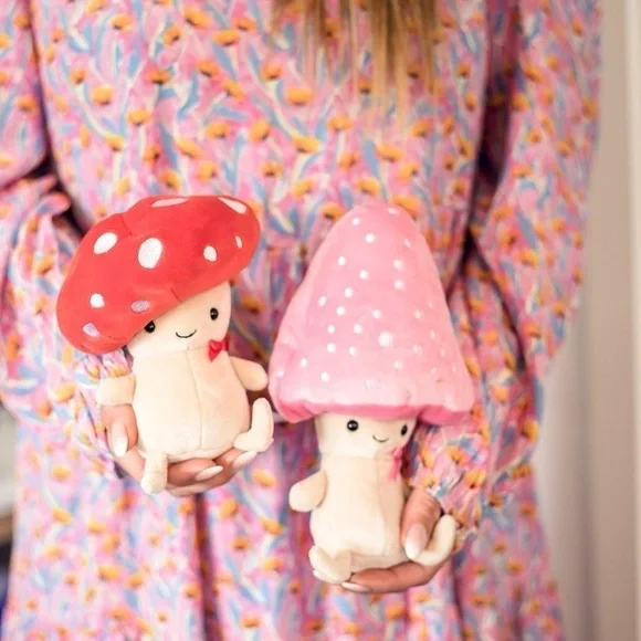 Jellycat Retired Fun-Guy Pattie - Picture 11 of 12